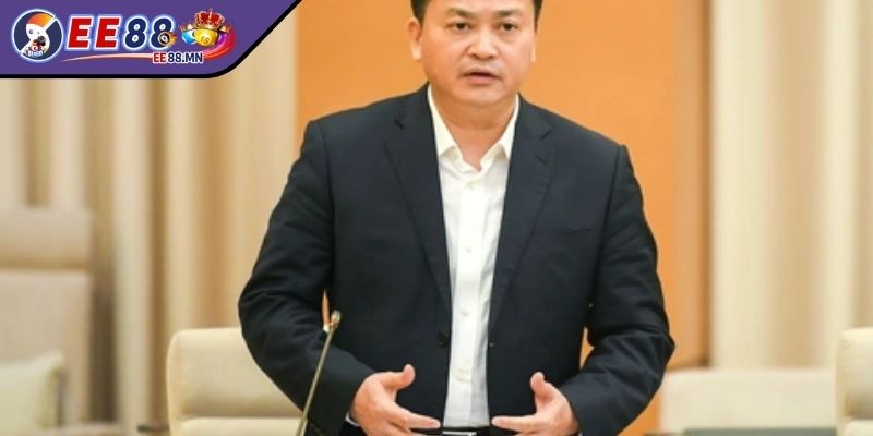 Tác Giả 1 - tac gia hoang nam gioi thieu Giới thiệu tiểu sử tác giả Hoàng Nam