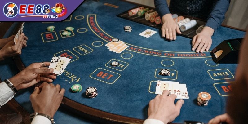 Tỷ lệ trả thưởng Baccarat EE88 - Cơ Hội Vàng Đổi Đời Từ Game Bài - ty le tra thuong baccarat ee88 luat choi Luật chơi game bài cơ bản